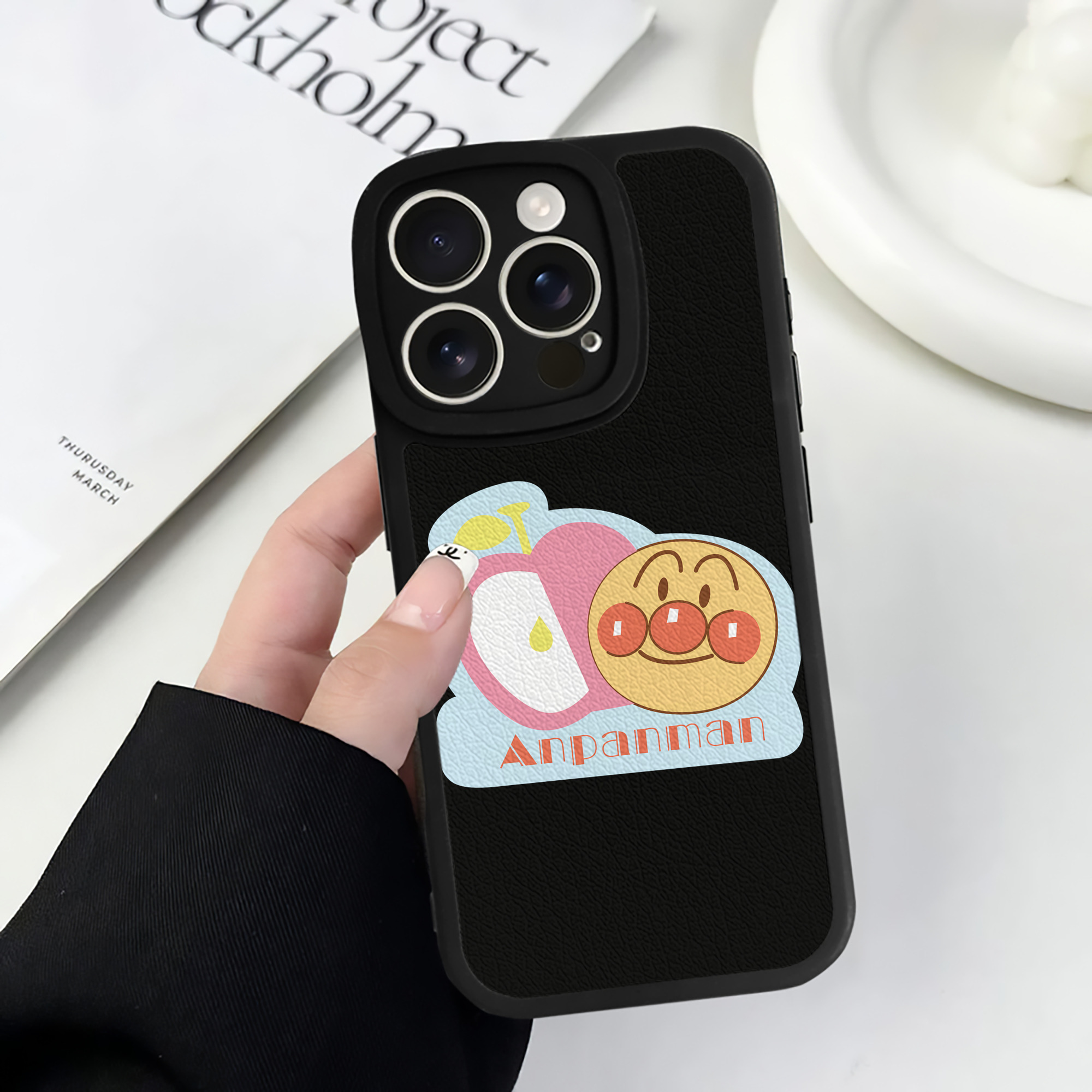 （画像用） アンパンマン Anpanman 【iPhone 16シリーズ対応】シリコンスマホケース（レザー調） 材質：シリコン